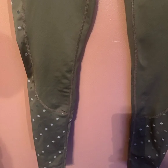 NIKE DRI-FIT REFLECTIVE ATHLETIC/FITNESS/RUNNING PANTS  SMALL, SIDE/REAR POCKET - Picture 8 of 10